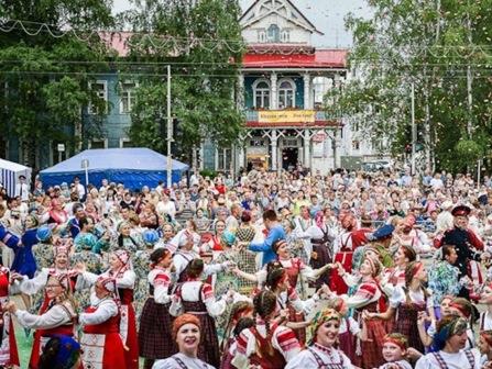 Фестиваль исполнителей народной песни "Завалинка" переносится на 2024 год.